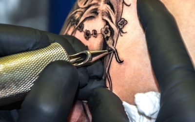 Nuovo regolamento europeo su colori nei tatuaggi: la parola a World Famous Tattoo Ink
